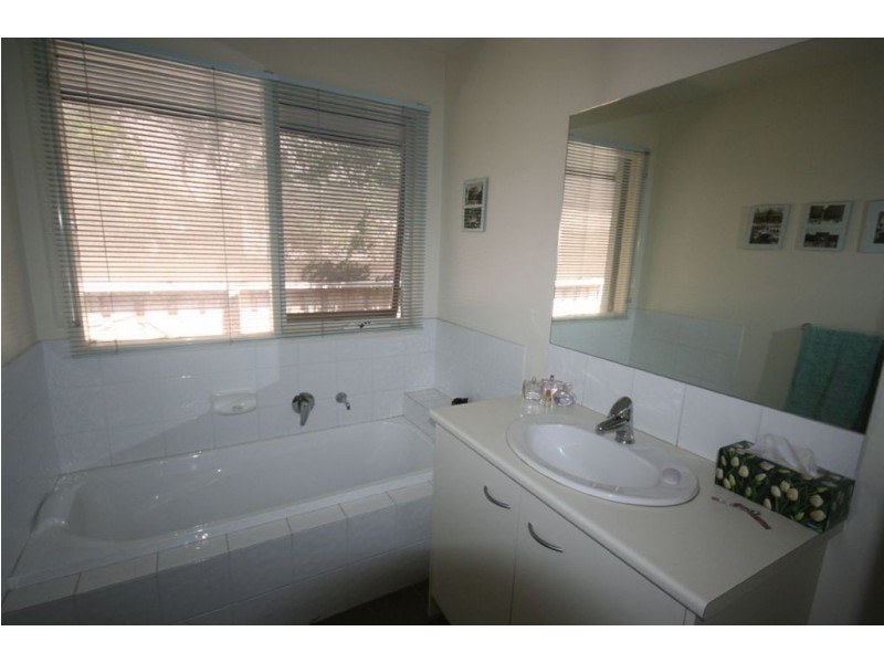 26 Broadway, Rosebud VIC 3939