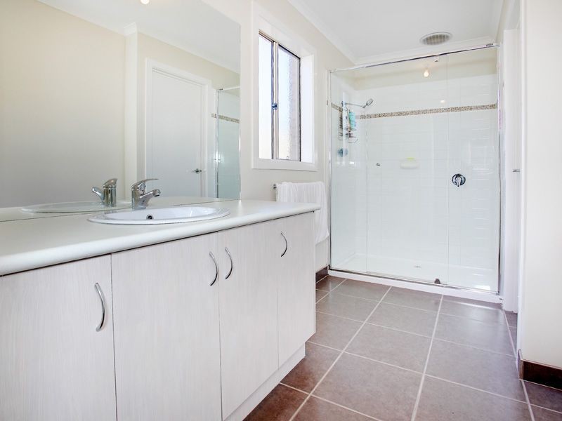 14 Parkedge Circuit, Rosebud VIC 3939