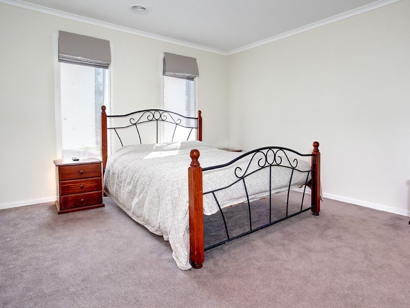 14 Parkedge Circuit, Rosebud VIC 3939