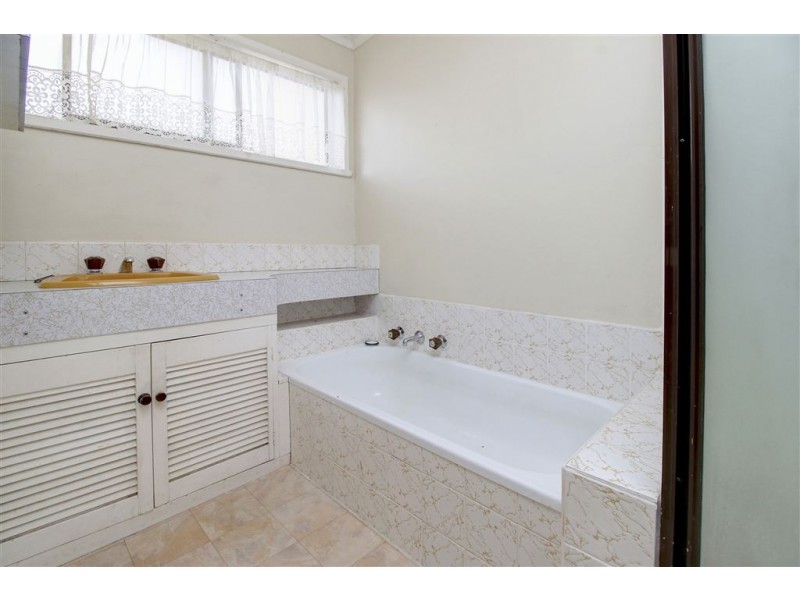 5 Hilary Avenue, Mccrae VIC 3938