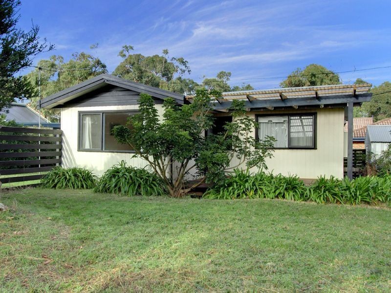 39 Bass Avenue, Rosebud VIC 3939