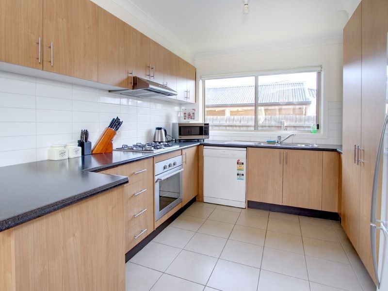 49 Mount Arthur Ave, Rosebud VIC 3939