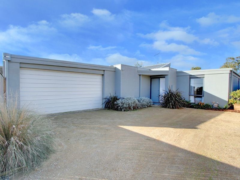 77a Potton Ave, Rosebud VIC 3939