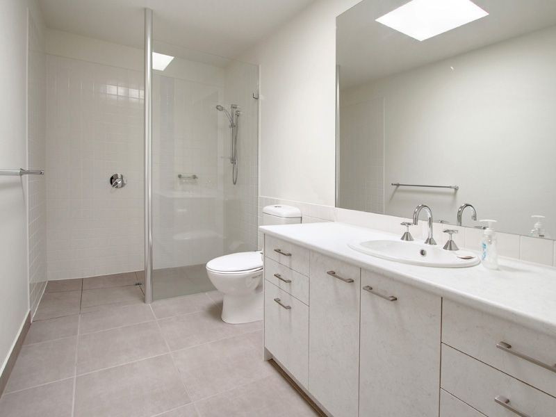 77a Potton Ave, Rosebud VIC 3939