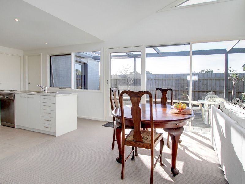 77a Potton Ave, Rosebud VIC 3939