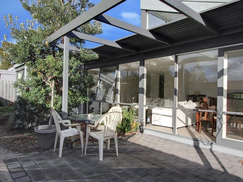 77a Potton Ave, Rosebud VIC 3939