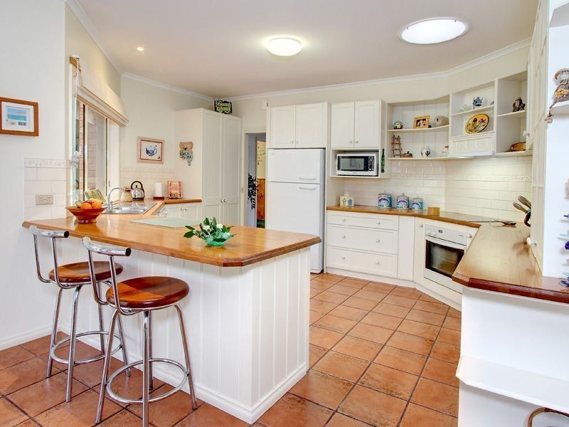 6 Nicholas Court, Rosebud VIC 3939
