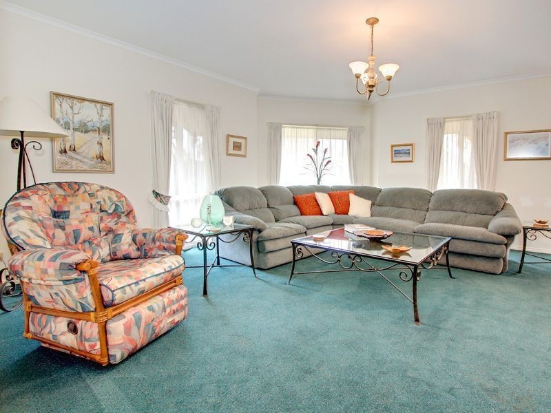 6 Nicholas Court, Rosebud VIC 3939