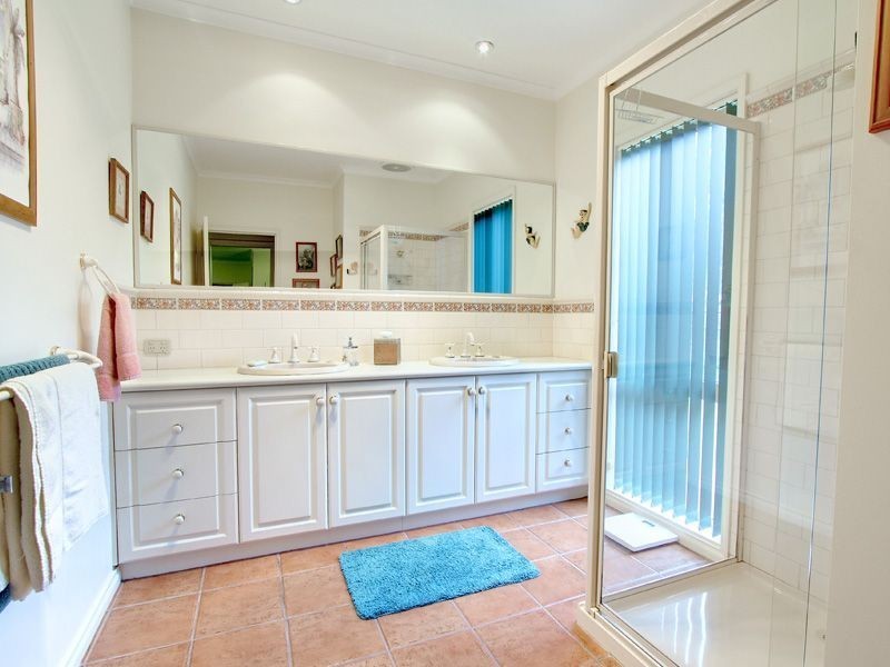 6 Nicholas Court, Rosebud VIC 3939