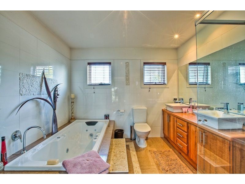 16 Greenhill Road, Rosebud VIC 3939