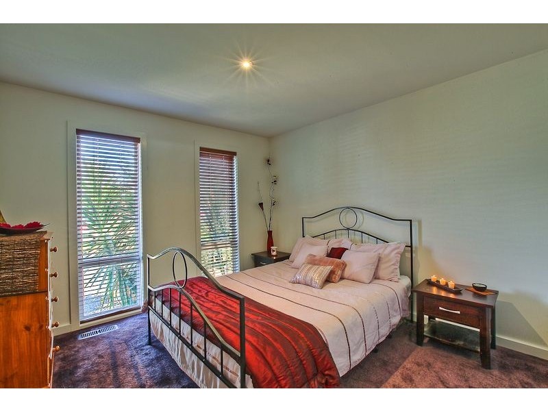 16 Greenhill Road, Rosebud VIC 3939