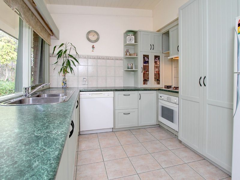 126 Elizabeth Drive, Rosebud VIC 3939