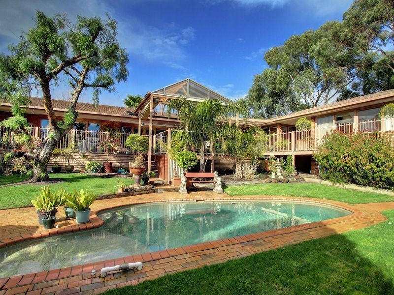 18 Grenfell Way, Rosebud VIC 3939