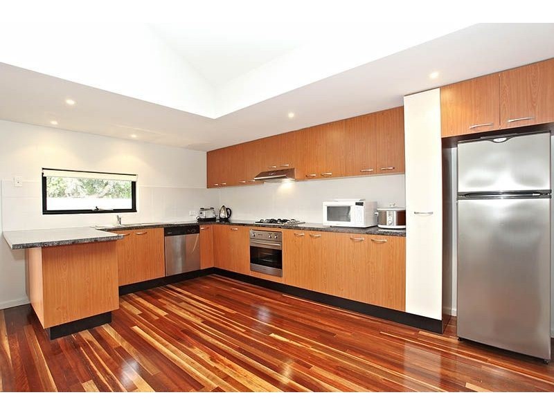 2/16 Teal Street, Rosebud West VIC 3940