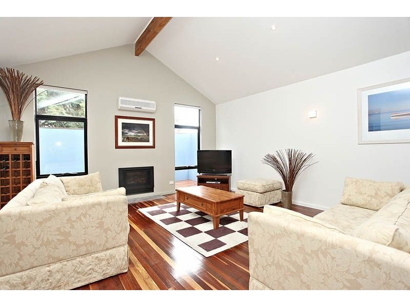 2/16 Teal Street, Rosebud West VIC 3940