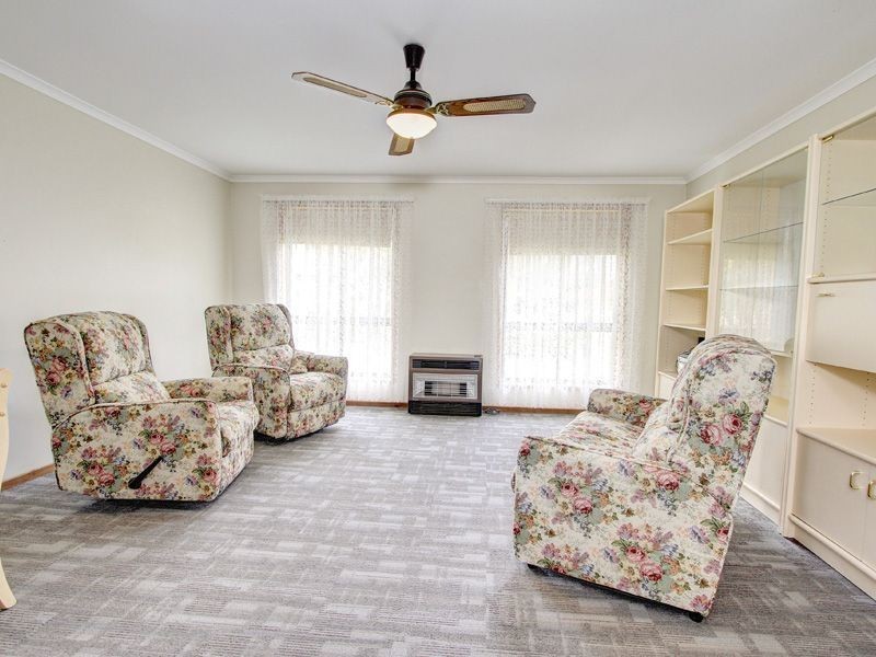 119 Sixth Avenue, Rosebud VIC 3939