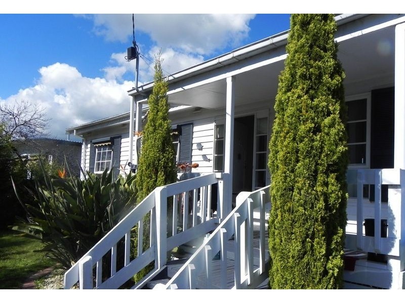 57 Tarwarri Ave, Rosebud West VIC 3940