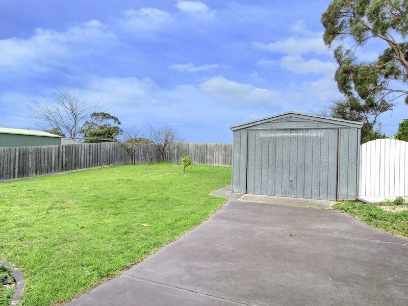 57 Tarwarri Ave, Rosebud West VIC 3940