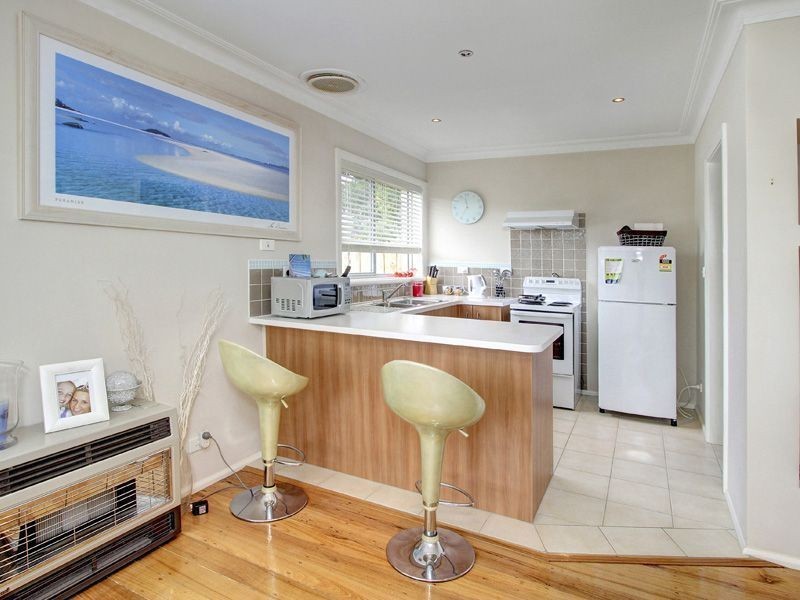 196 Eighth Avenue, Rosebud VIC 3939