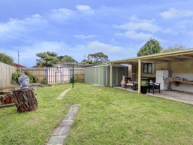 196 Eighth Avenue, Rosebud VIC 3939