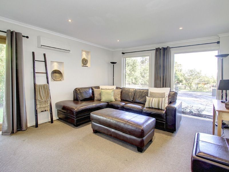 19 Morris Rd, Mccrae VIC 3938