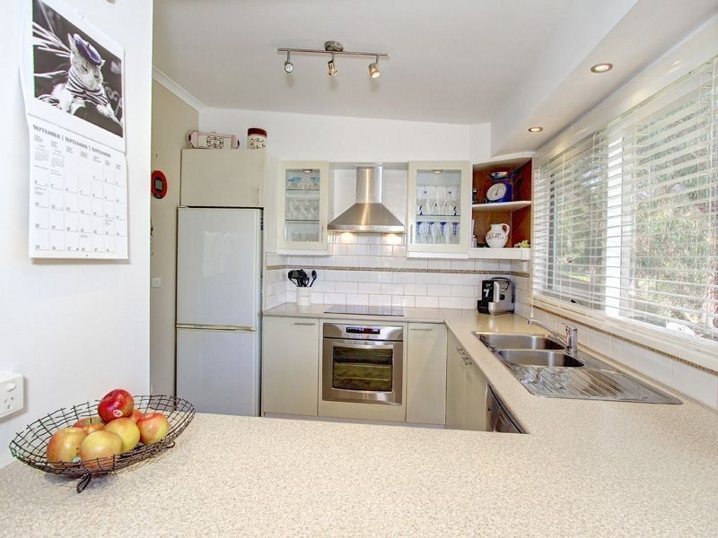 19 Morris Rd, Mccrae VIC 3938