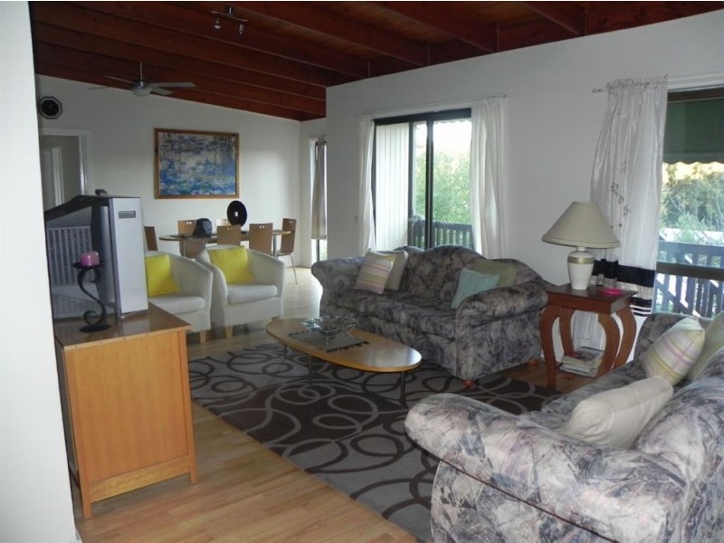 27 Wondaree Street, Rye VIC 3941