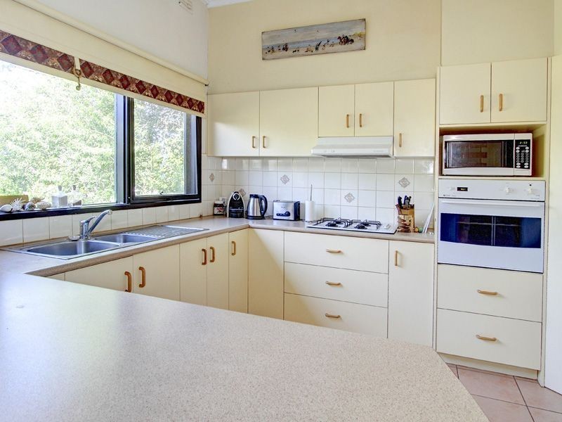 14 Clematis Avenue, Rosebud West VIC 3940