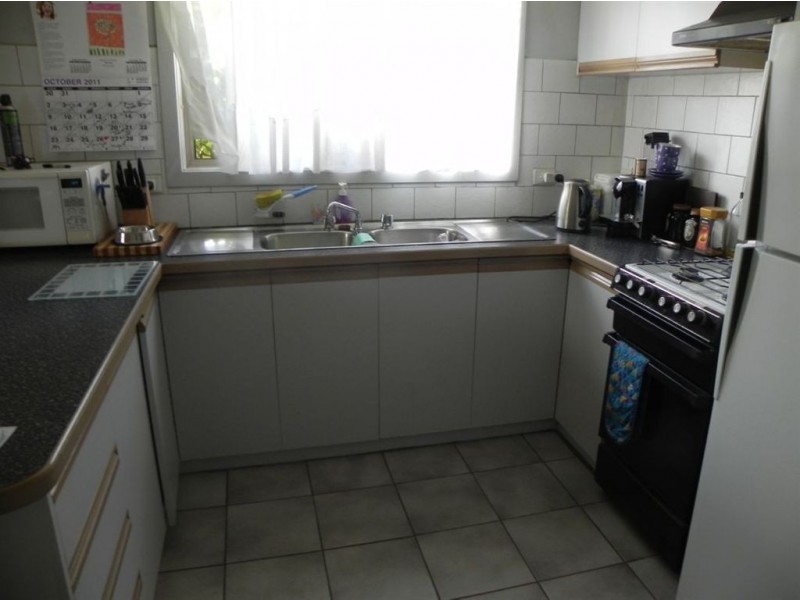 2/27 Armstrong Road, Mccrae VIC 3938