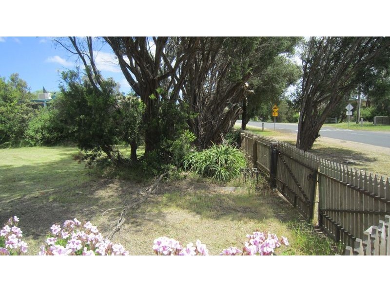 31 Broadway, Rosebud West VIC 3940