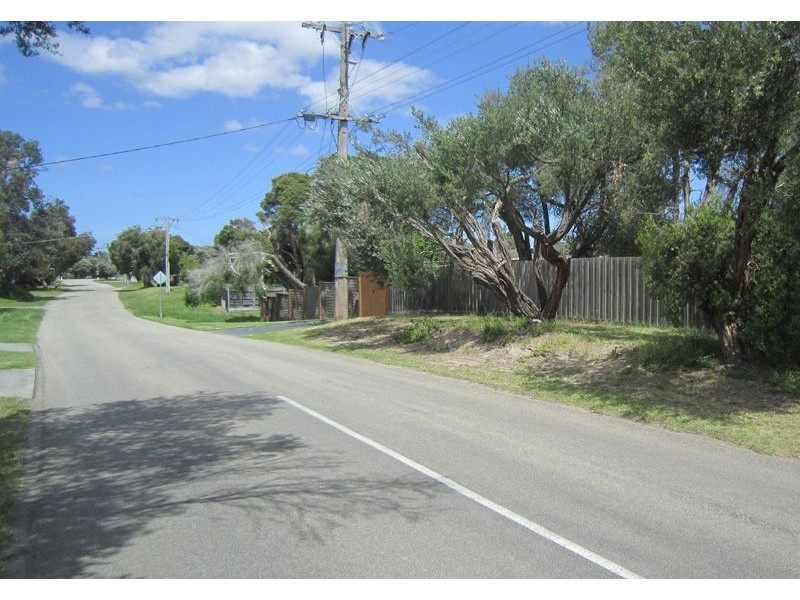 31 Broadway, Rosebud West VIC 3940