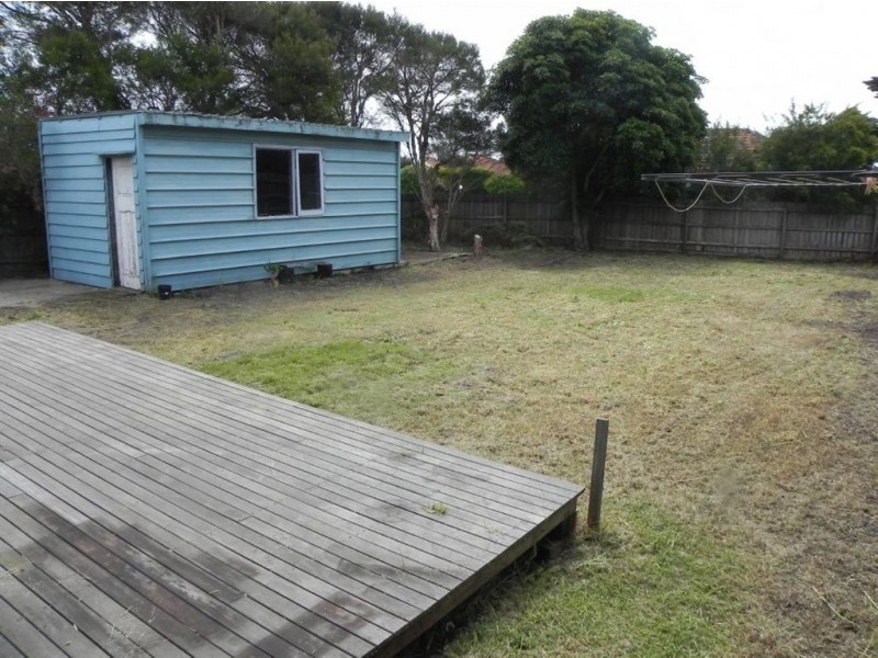 42 Rosemore Road, Rosebud VIC 3939