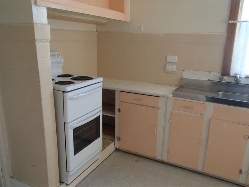 44 Fourth Avenue, Rosebud VIC 3939