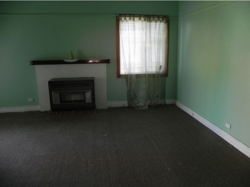 44 Fourth Avenue, Rosebud VIC 3939