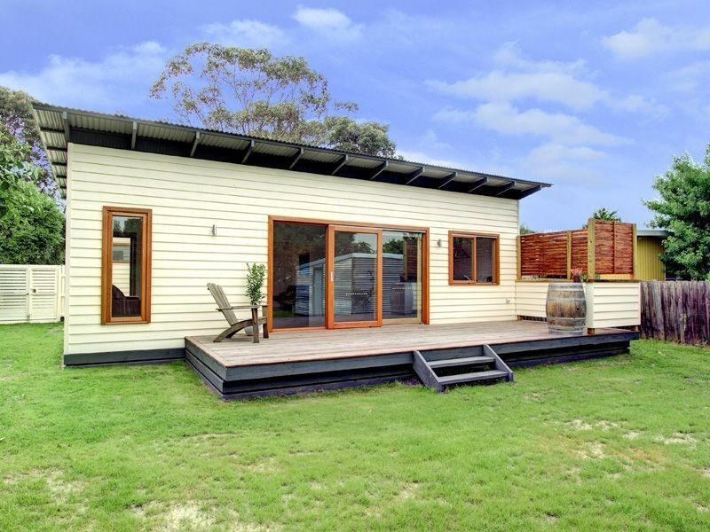 32 Kennington Rd, Rosebud VIC 3939
