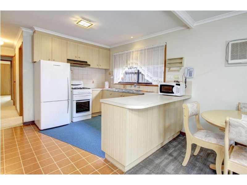 119 Sixth Avenue, Rosebud VIC 3939