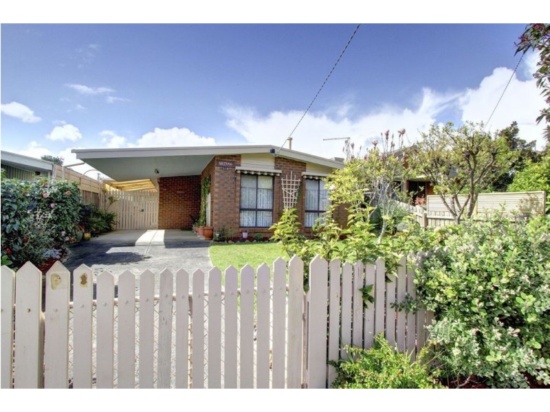 119 Sixth Avenue, Rosebud VIC 3939