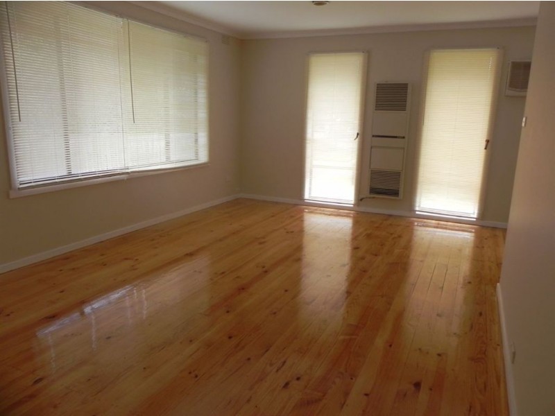 17 Hakea Avenue, Rosebud VIC 3939