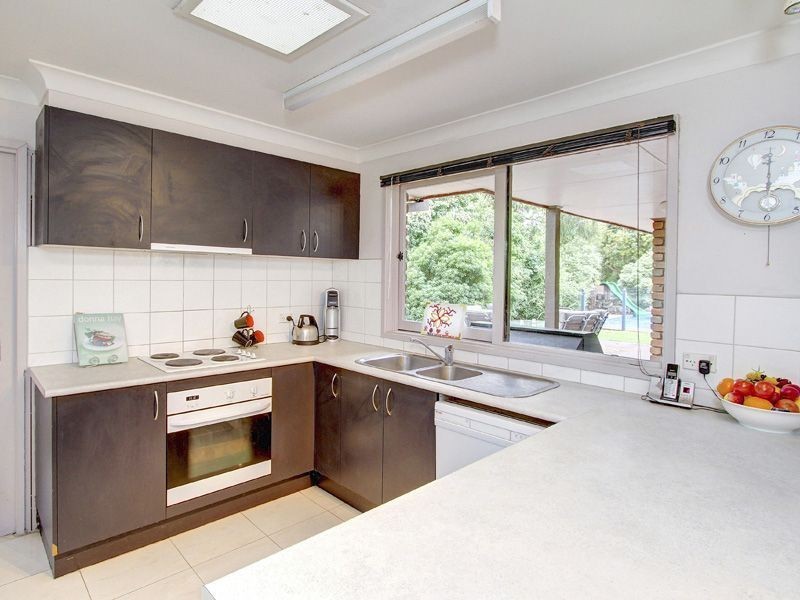 23 Leura Crescent, Rosebud VIC 3939