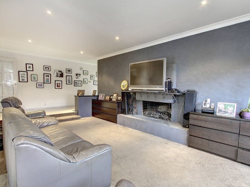 23 Leura Crescent, Rosebud VIC 3939