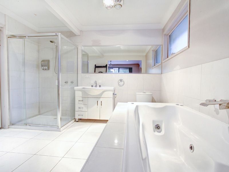 23 Leura Crescent, Rosebud VIC 3939