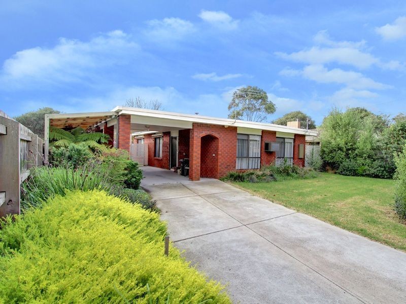12 Kolinda Crescent, Rosebud West VIC 3940