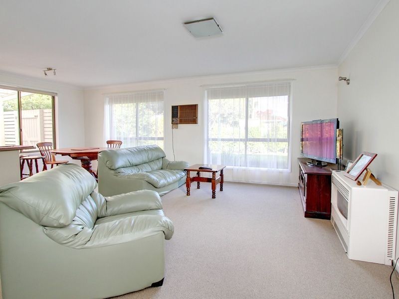 12 Kolinda Crescent, Rosebud West VIC 3940