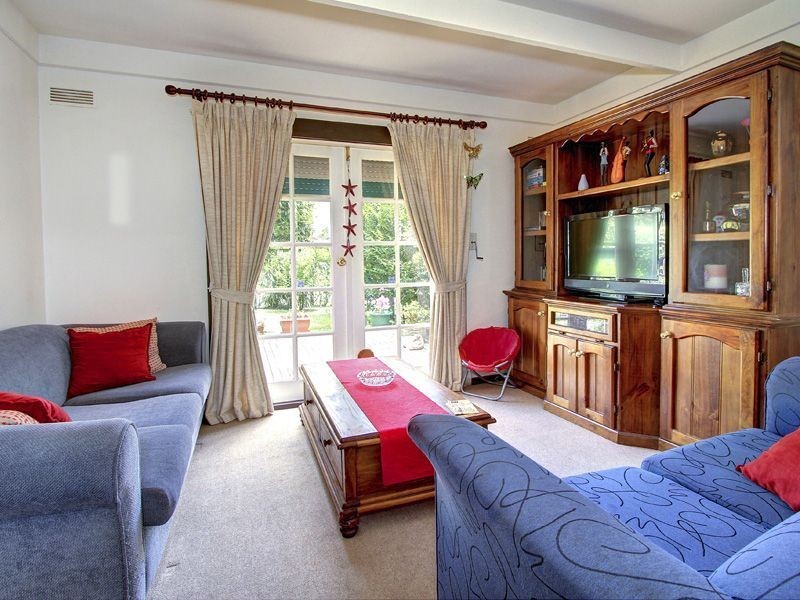 197 Sixth Ave, Rosebud VIC 3939