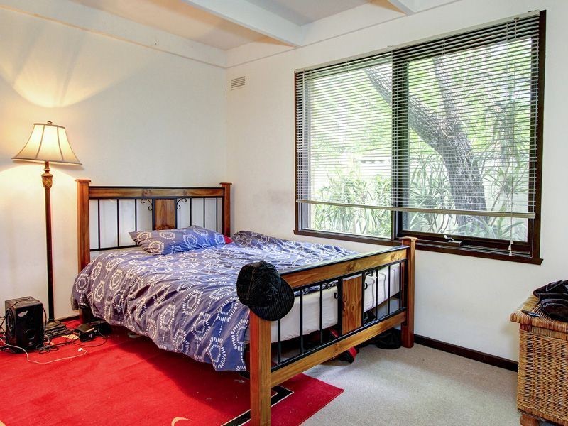 197 Sixth Ave, Rosebud VIC 3939