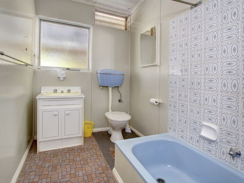 4 Clovelly Avenue, Rosebud VIC 3939