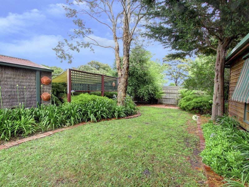 4 Clovelly Avenue, Rosebud VIC 3939