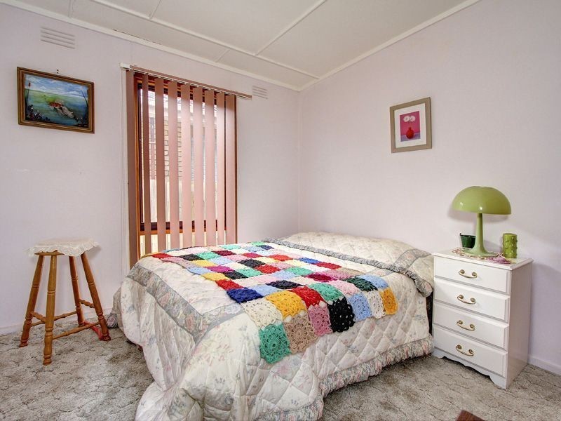 125 Eighth Avenue, Rosebud VIC 3939