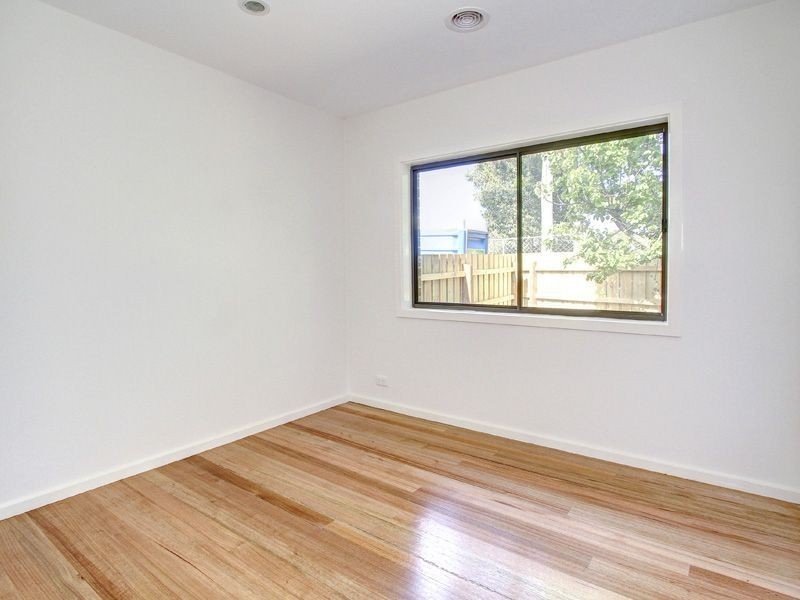 27 Cain Street, Rosebud West VIC 3940