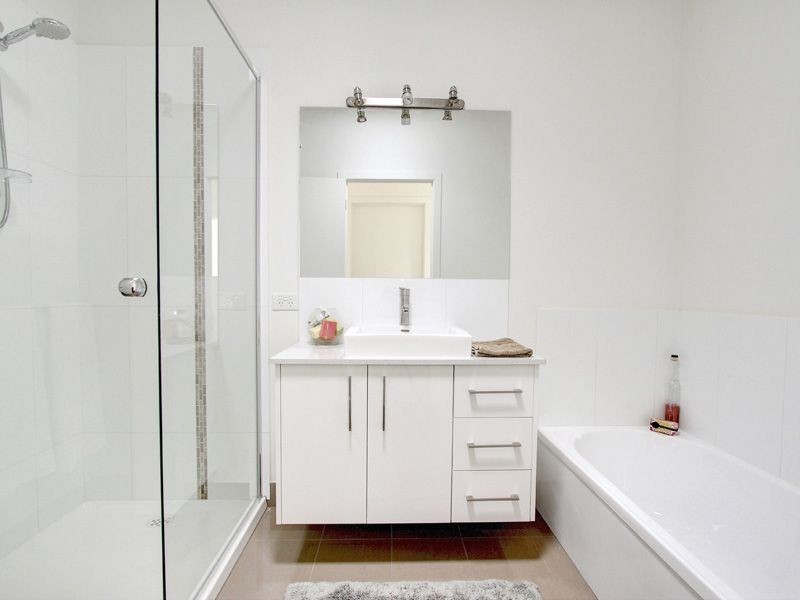 2/9 Potton Avenue, Rosebud VIC 3939